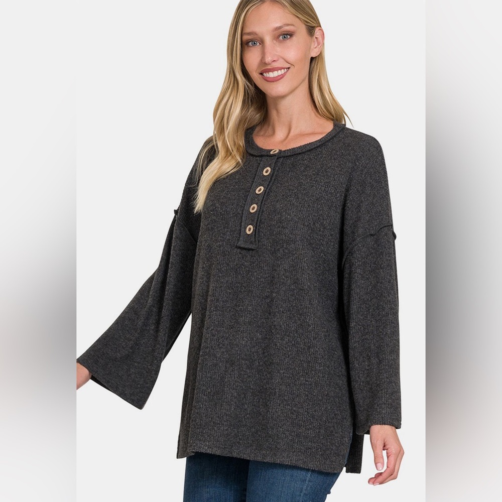 Zenana Full Size Dark Grey Ribbed Half Button Slit Knit Top size small